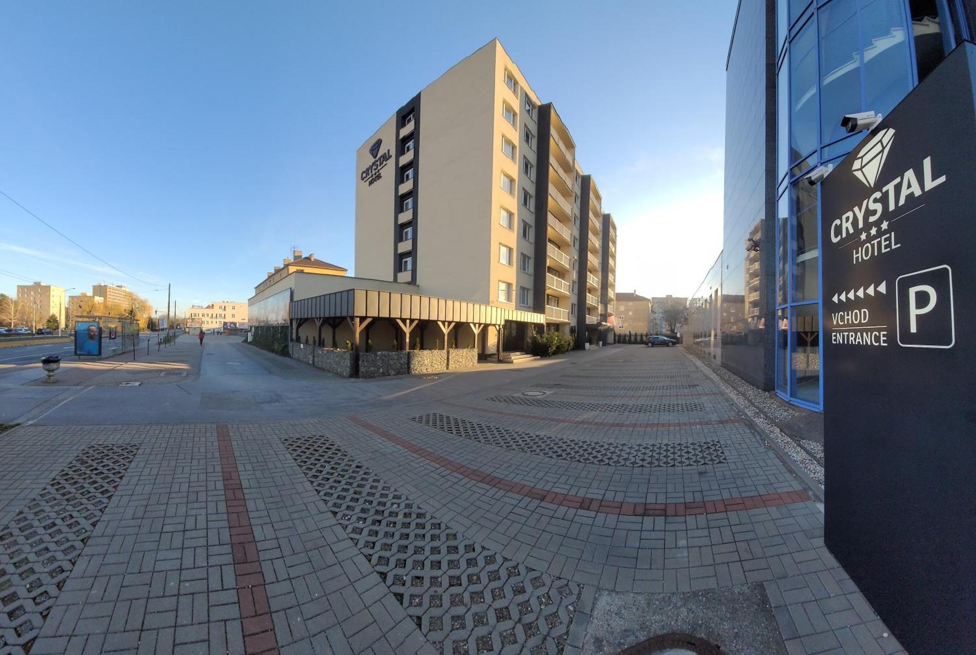 Hotel Crystal Košice Exteriör bild