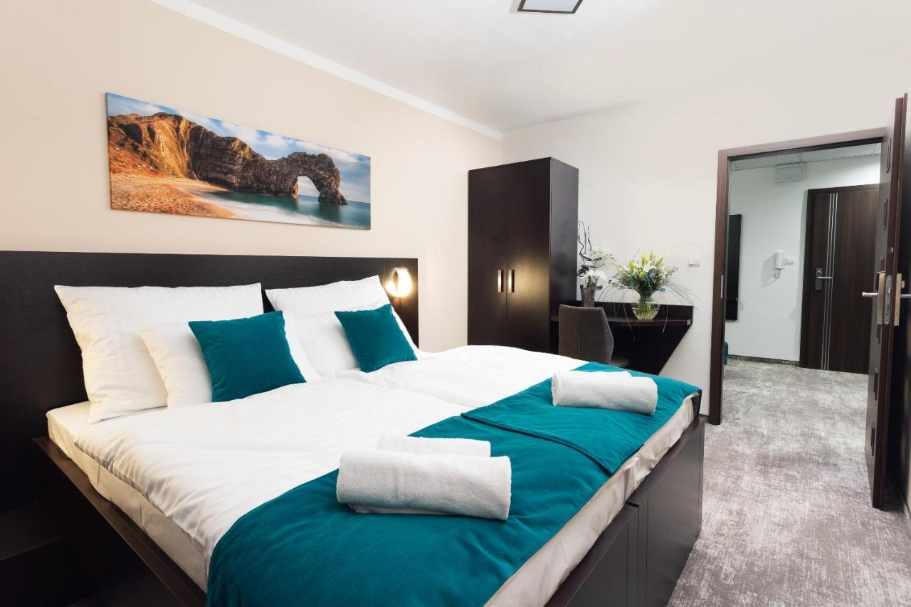 Hotel Crystal Košice Exteriör bild
