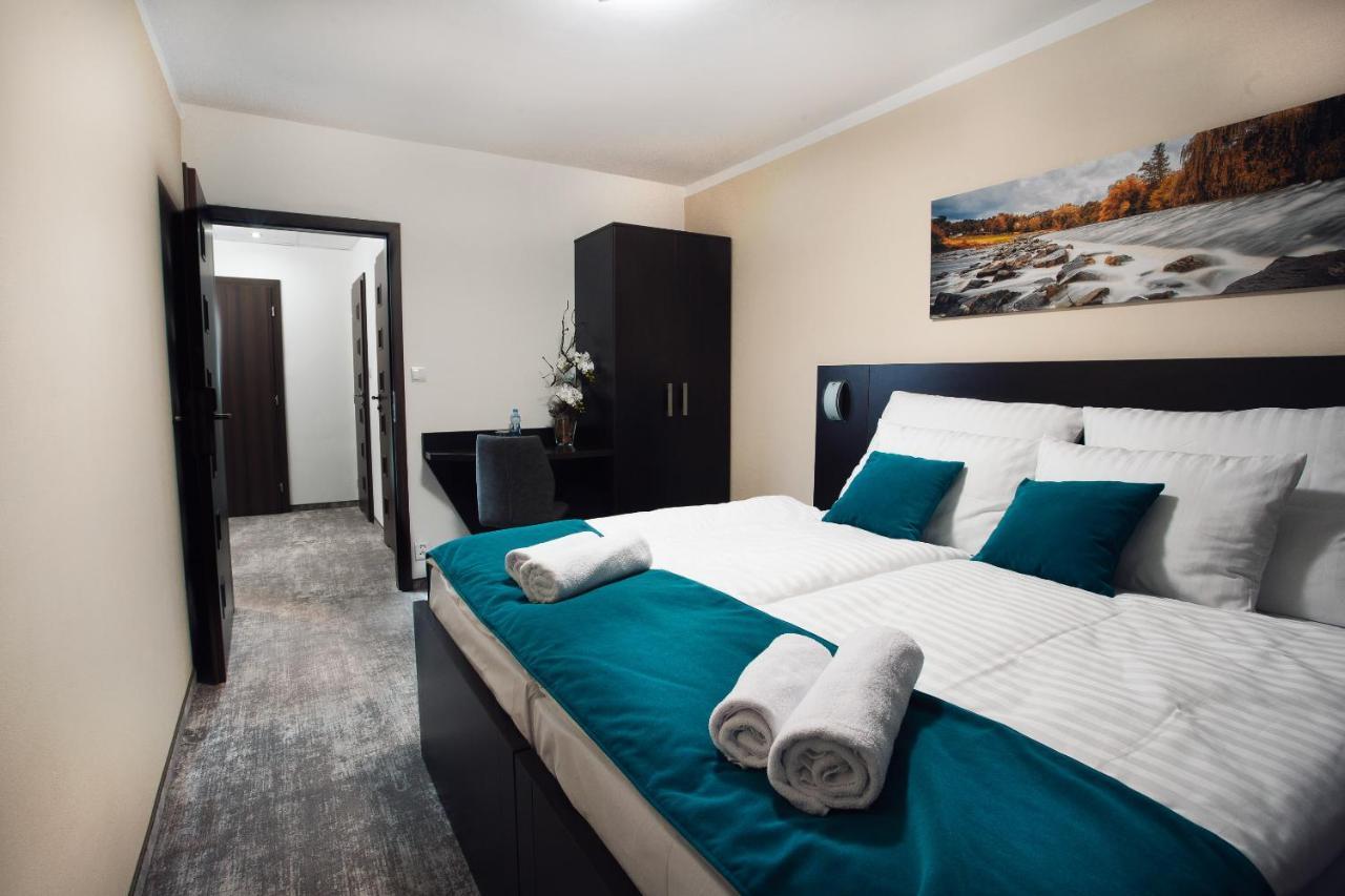 Hotel Crystal Košice Exteriör bild